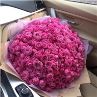 Букет из кустовой пионовидной розы