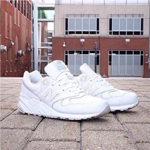  Кроссовки женские Adidas. Артикул 339643