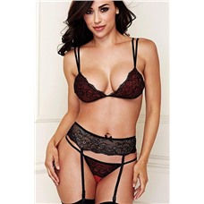 Комплект с поясом для чулок от Baci Lingerie Black Label